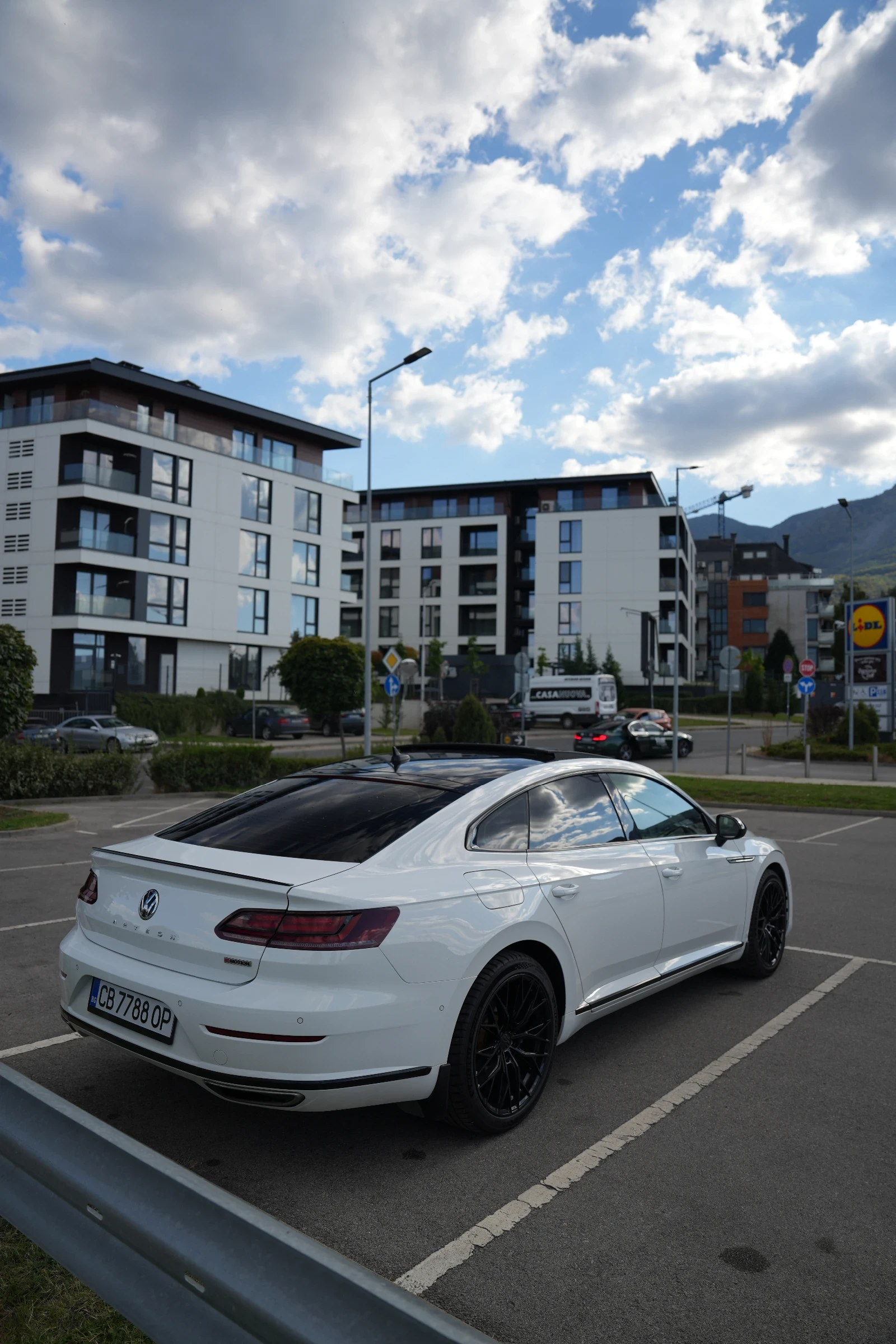 VW Arteon Full екстри, снимка 8 - Автомобили и джипове - 56288447