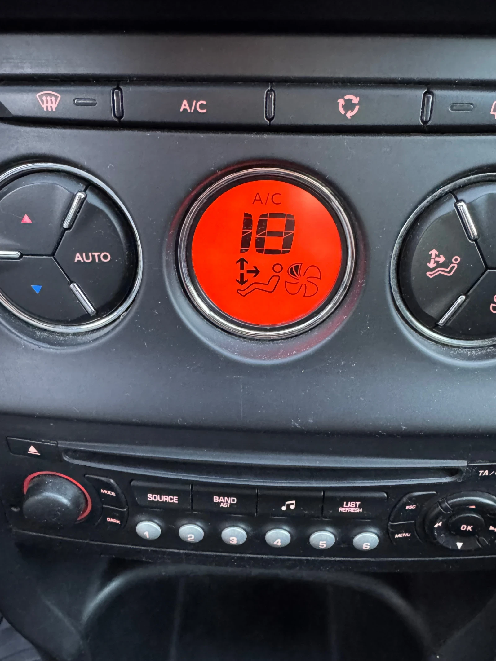 Citroen C3, снимка 6 - Автомобили и джипове - 56354331