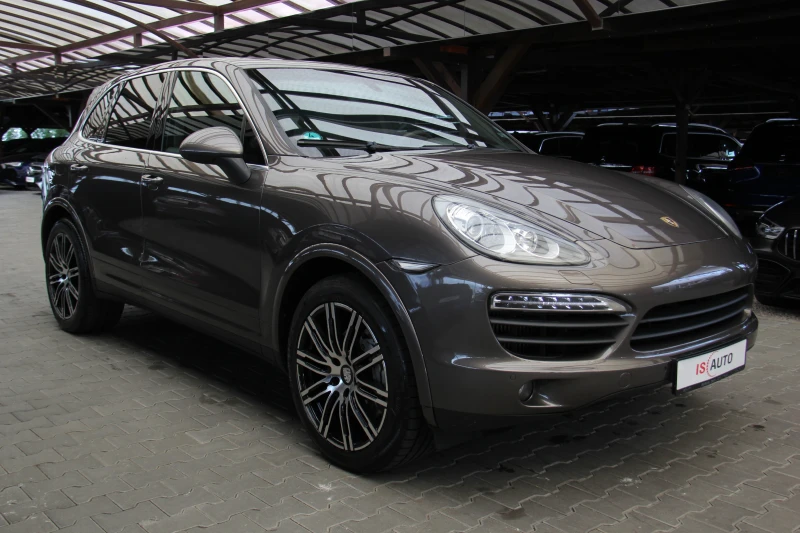 Porsche Cayenne 4.2TDI/Камера/SideAssist/Подгрев/Панорама, снимка 3 - Автомобили и джипове - 47114794