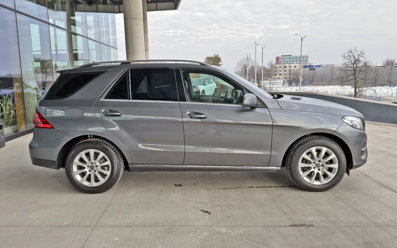 Mercedes-Benz GLE 350 d 4MATIC, снимка 3 - Автомобили и джипове - 48783951