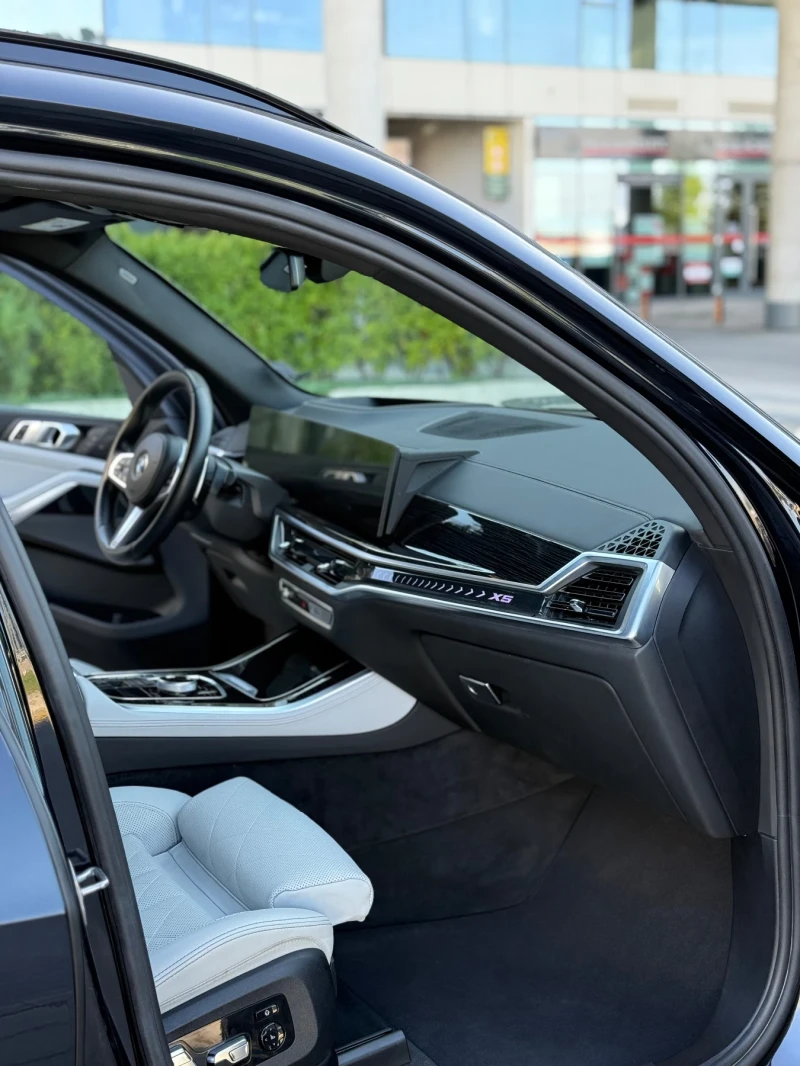 BMW X5 40i LCI XDrive/Mild Hybrid/ M Sport Pro, снимка 8 - Автомобили и джипове - 52473376