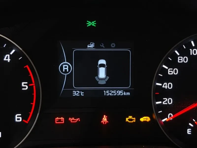 Kia Sportage  Diesel 1.7 2Wd Noblesse, снимка 13 - Автомобили и джипове - 56118389