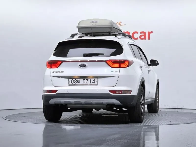 Kia Sportage  Diesel 1.7 2Wd Noblesse, снимка 3 - Автомобили и джипове - 56118389