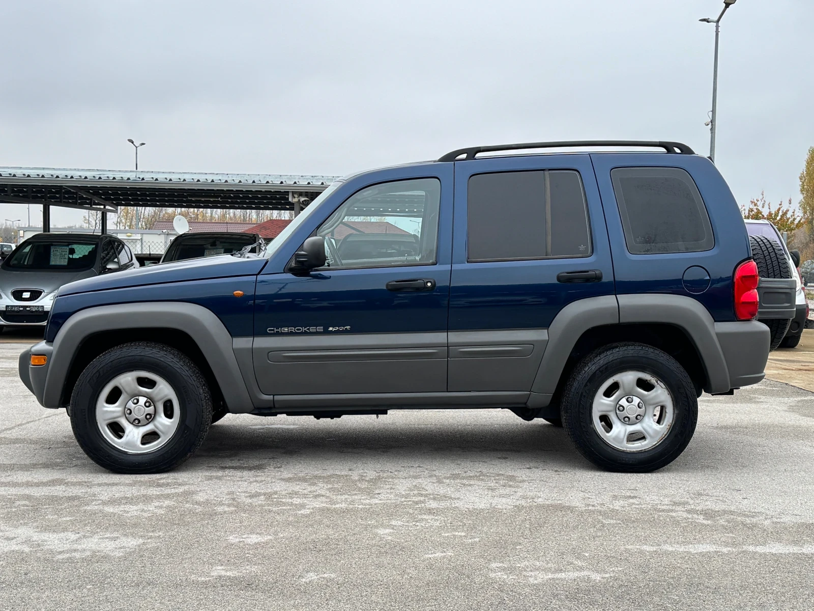 Jeep Cherokee 2.5TDI 4x4 ИТАЛИЯ - изображение 2