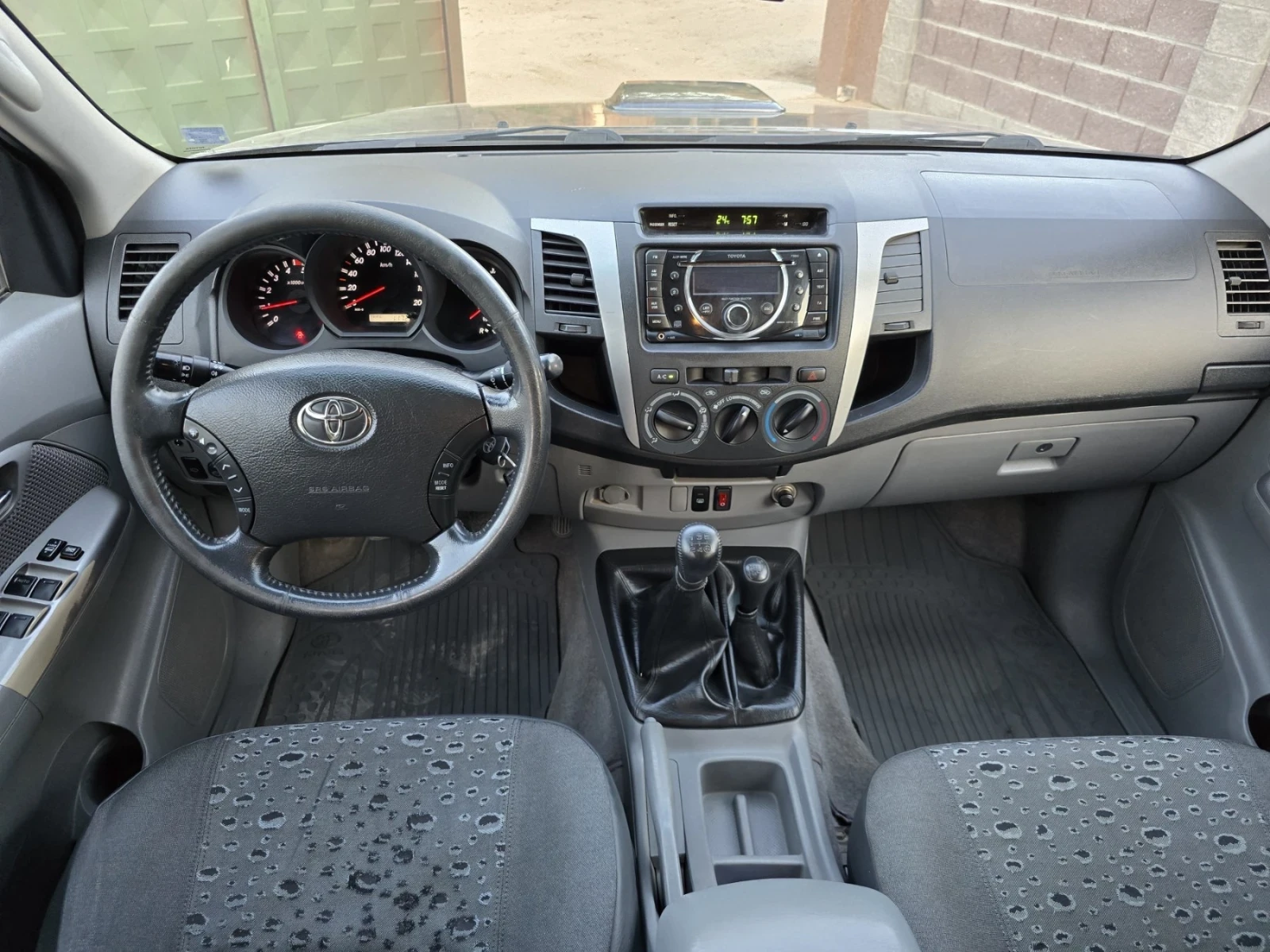 Toyota Hilux  - изображение 9