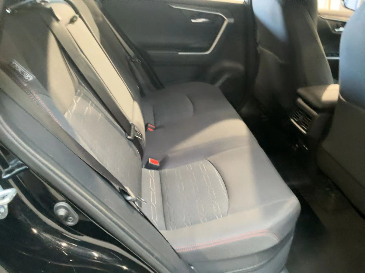 Toyota Rav4 2.5 PHybrid 4x4 - изображение 8