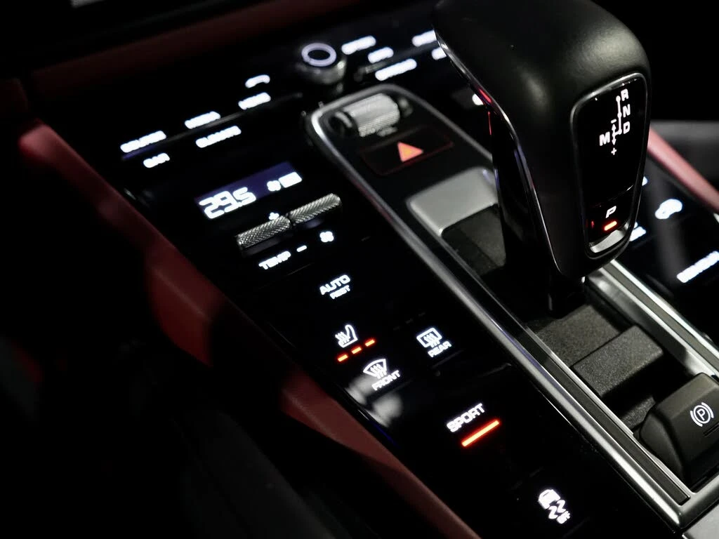 Porsche Cayenne * AWD* Автокредит(Цена до БГ) - изображение 10