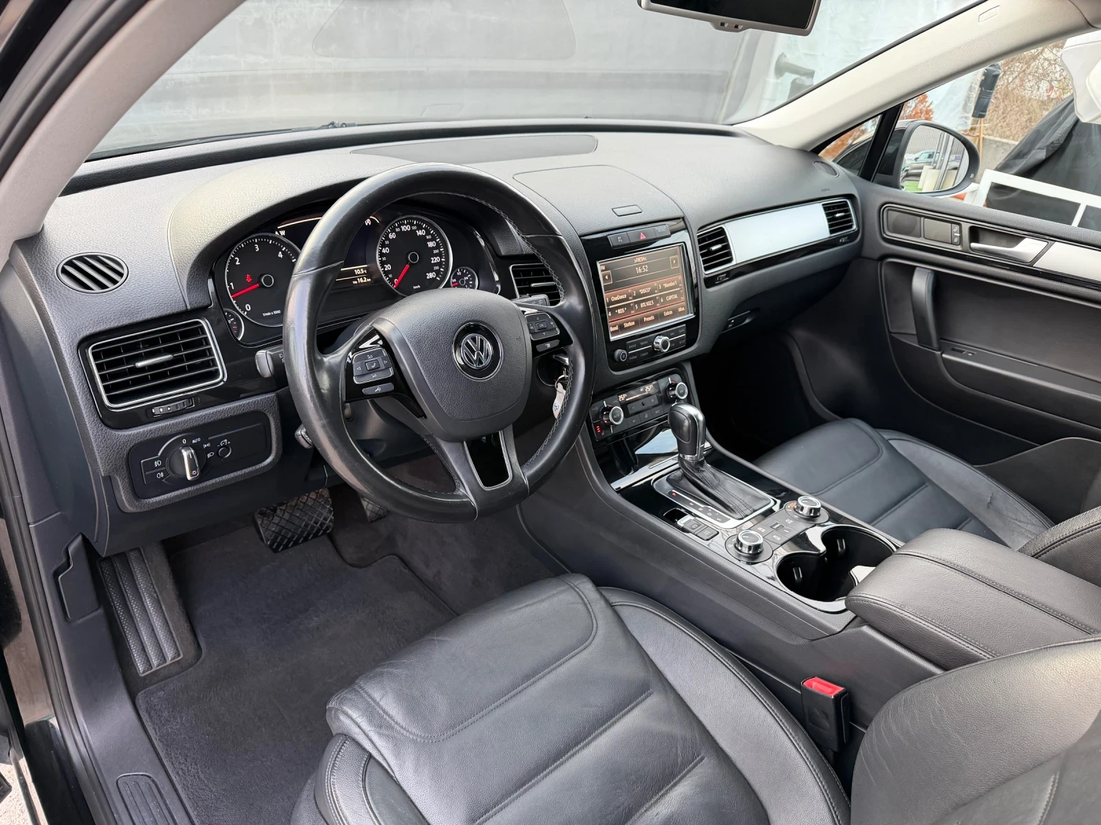 VW Touareg 3.0TDI 4M Facelift Euro5b, снимка 7 - Автомобили и джипове - 53884021