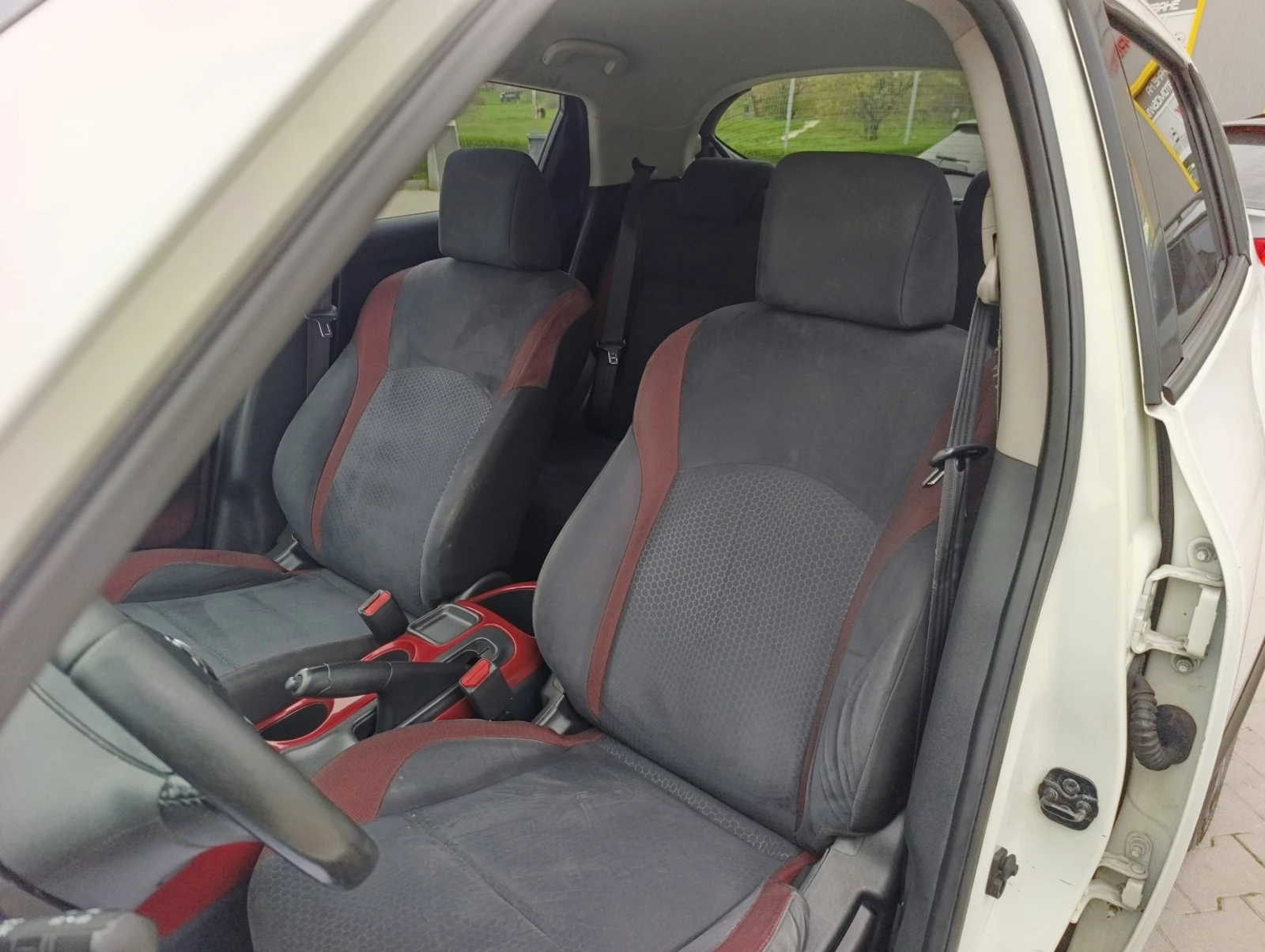 Nissan Juke 1.6 n-tec Xtronic, снимка 13 - Автомобили и джипове - 54127988