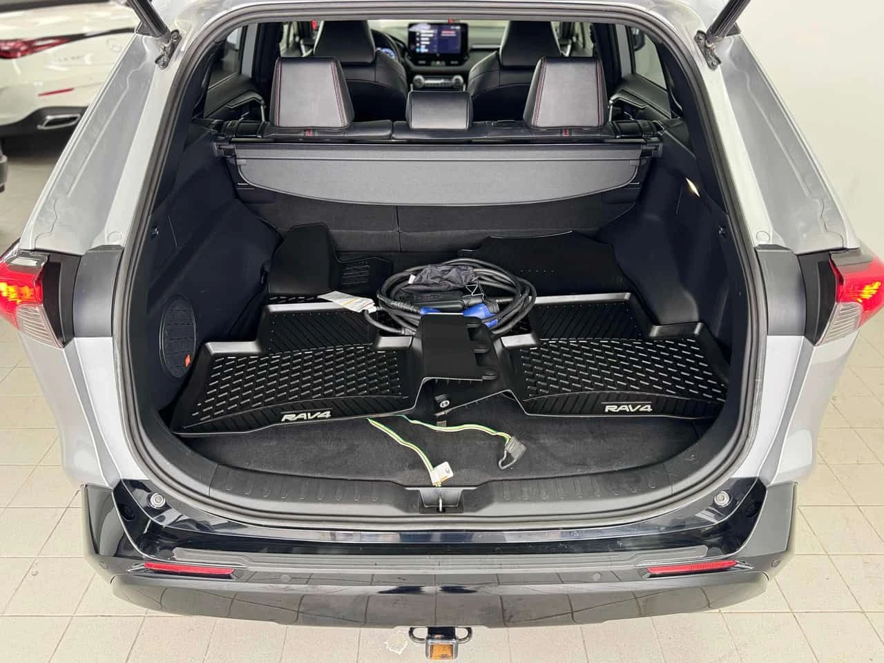 Toyota Rav4 * XSE AWD PRIME * ВСИЧКИ ЕКСТРИ ЗА МОДЕЛА!* , снимка 14 - Автомобили и джипове - 54133493