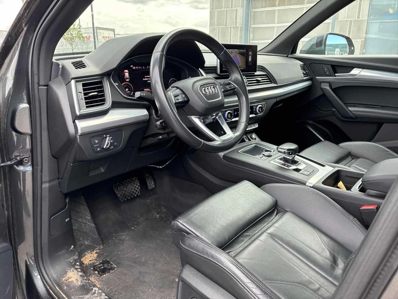 Audi Q5 * Progressiv * S-line * PANORAMA* ПОДГРЕВИ* , снимка 5 - Автомобили и джипове - 54483592