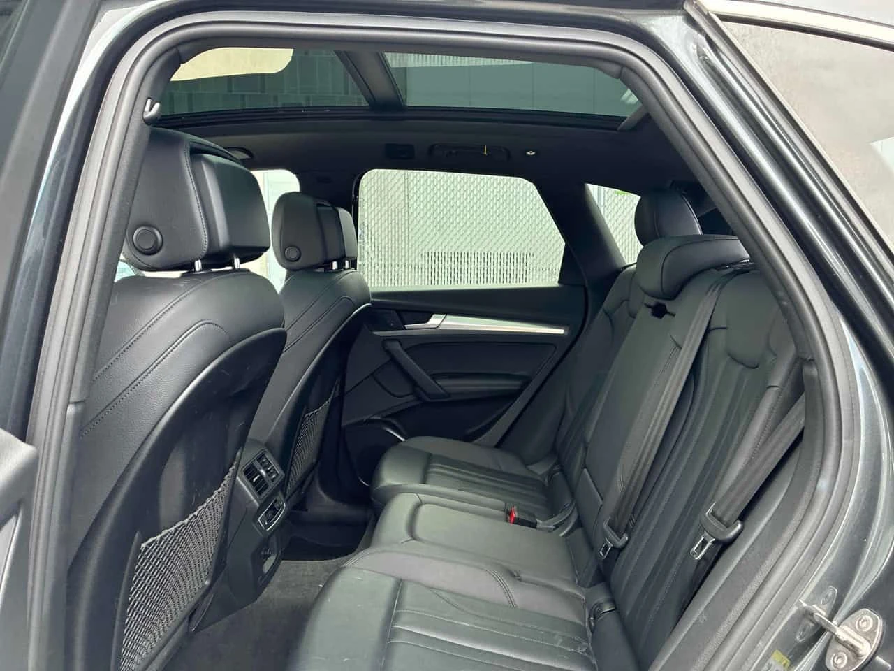 Audi Q5 * Progressiv * S-line * PANORAMA* ПОДГРЕВИ* , снимка 13 - Автомобили и джипове - 54483592