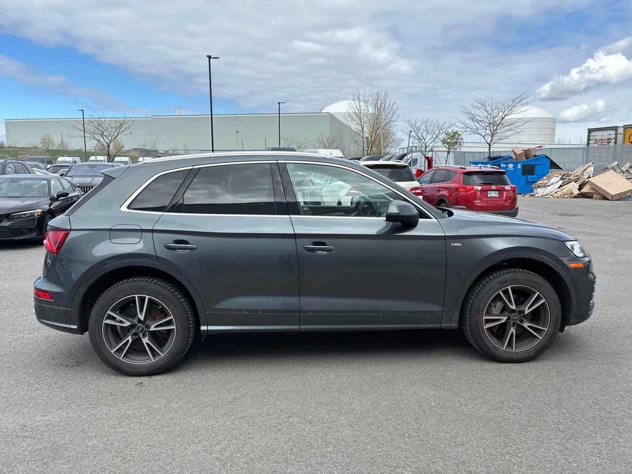Audi Q5 * Progressiv * S-line * PANORAMA* ПОДГРЕВИ* , снимка 3 - Автомобили и джипове - 54483592
