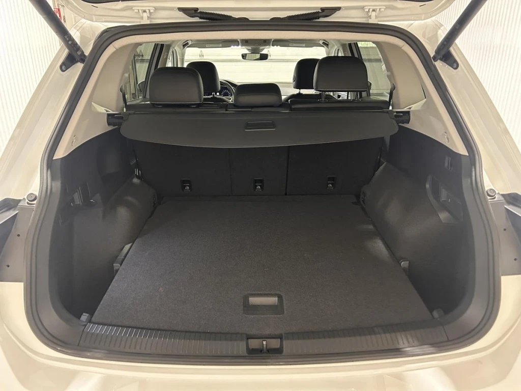VW Tiguan Comfortline 4MOTION, снимка 14 - Автомобили и джипове - 54869196
