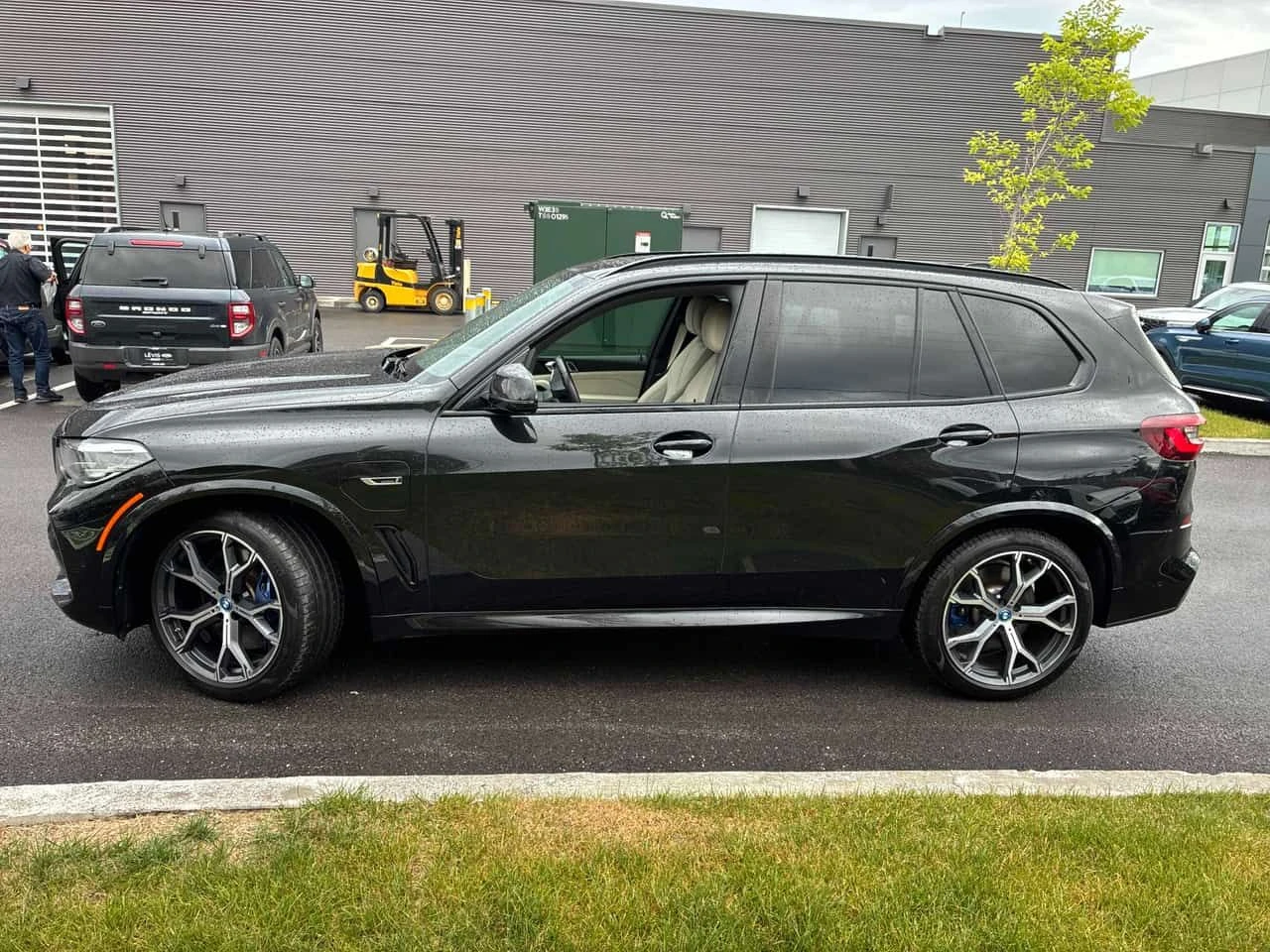 BMW X5 * xDrive45e * CARFAX * ОПЦИЯ ЗА ФИНАНСИРАНЕ , снимка 2 - Автомобили и джипове - 55317050