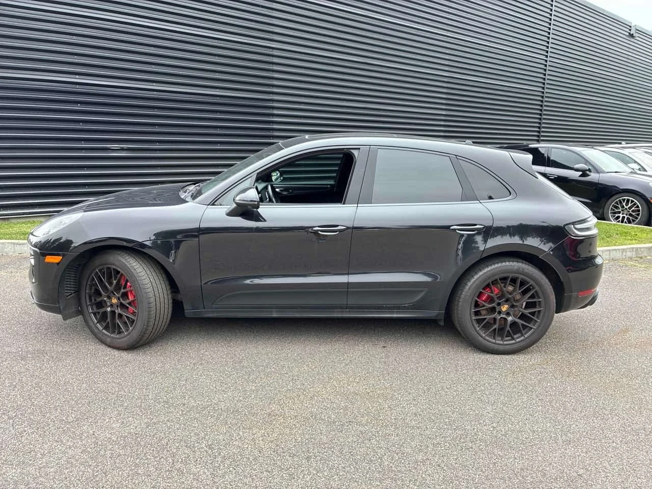 Porsche Macan * GTS * CARFAX * ОПЦИЯ ЗА ФИНАНСИРАНЕ, снимка 2 - Автомобили и джипове - 55737766