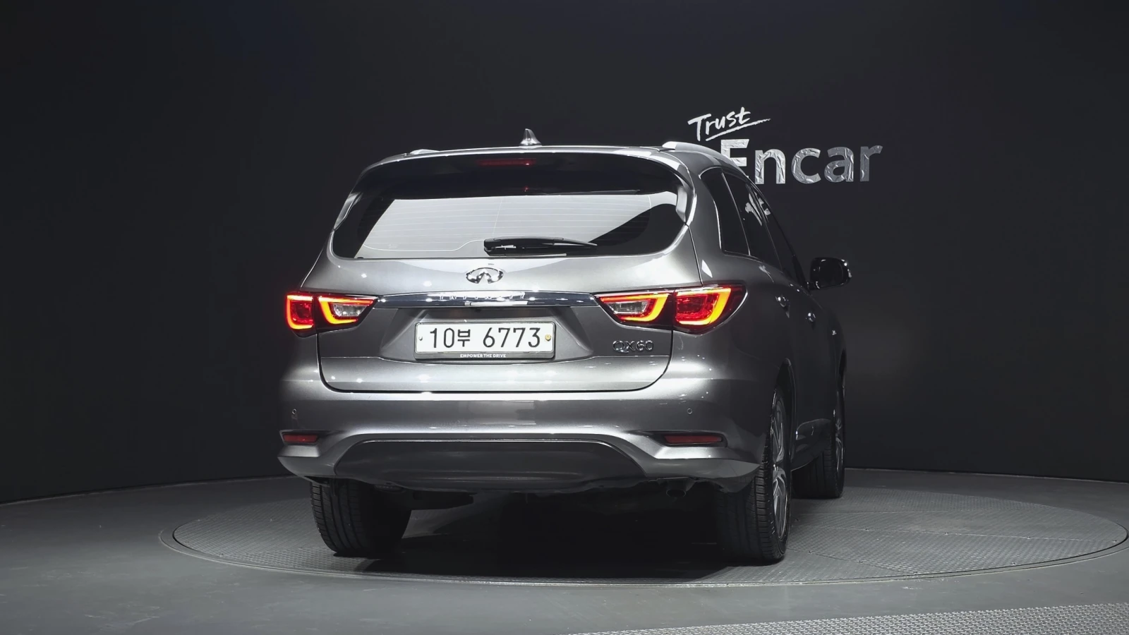 Infiniti QX60 ESSENTIAL FIRST CLASS * КРАЙНА ЦЕНА* FULL MAX, снимка 4 - Автомобили и джипове - 56198747