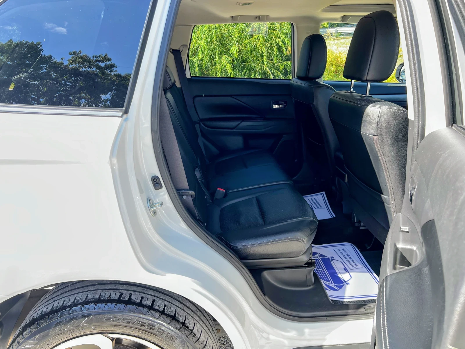 Mitsubishi Outlander 2.2 DID 144000KM!!! AUTOMATIK 4X4, снимка 13 - Автомобили и джипове - 56224716