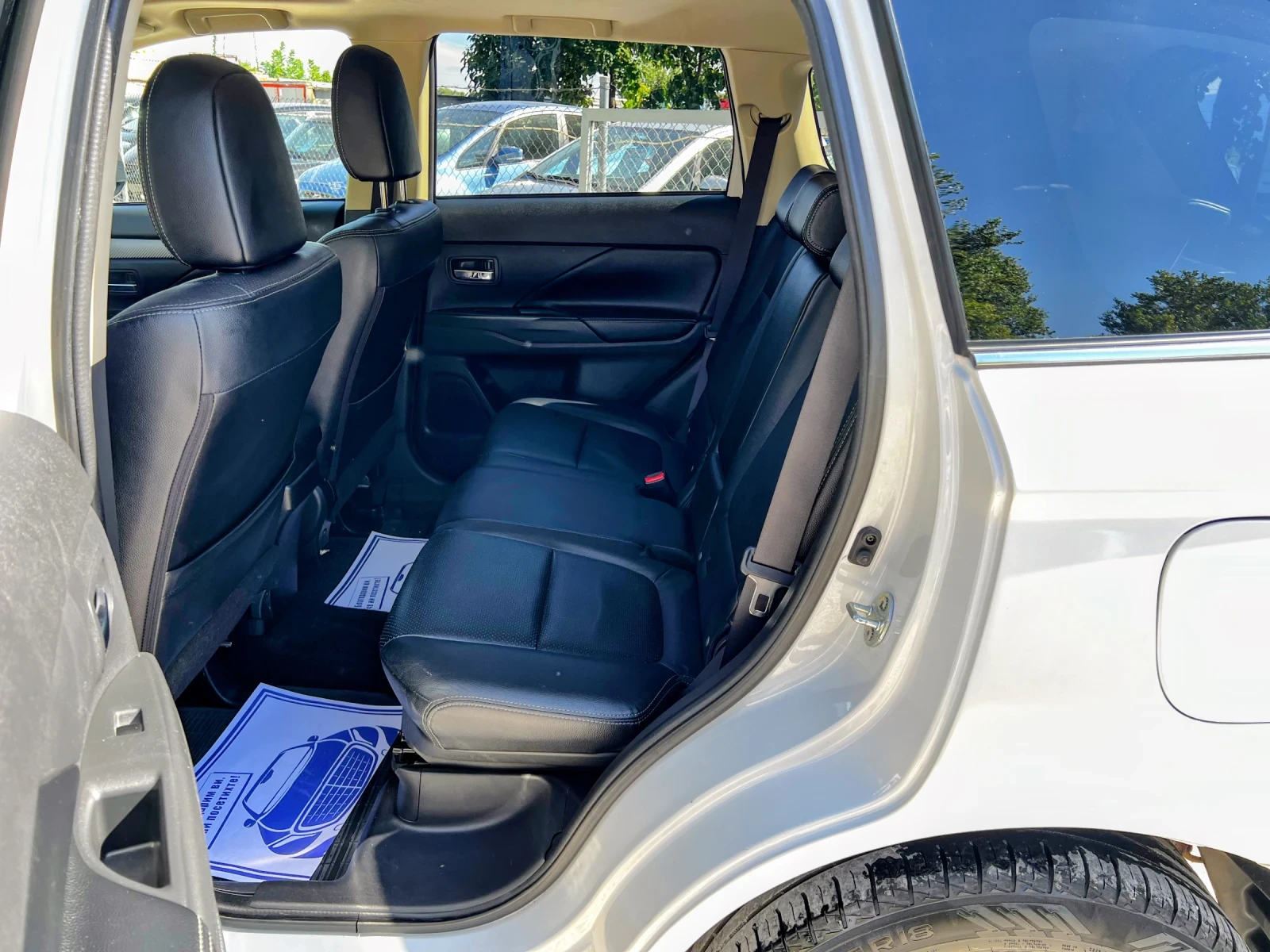 Mitsubishi Outlander 2.2 DID 144000KM!!! AUTOMATIK 4X4, снимка 12 - Автомобили и джипове - 56224716