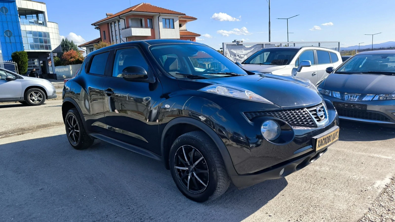 Nissan Juke 1.6i Turbo , снимка 3 - Автомобили и джипове - 56637867