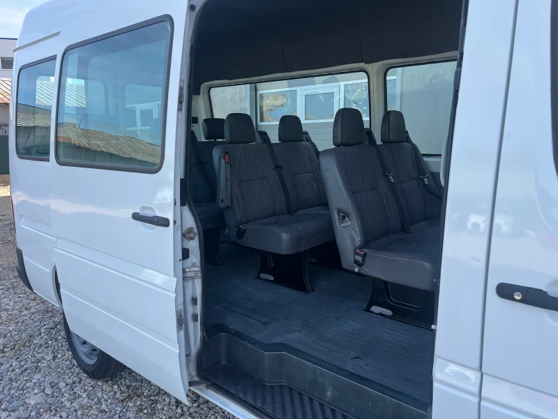 Mercedes-Benz Sprinter 211 2.2CDI климатик/9места, снимка 6 - Бусове и автобуси - 47311104