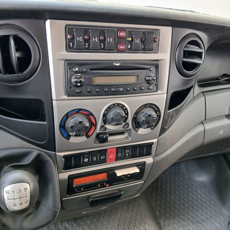 Iveco Daily 65C, снимка 8 - Бусове и автобуси - 52954262