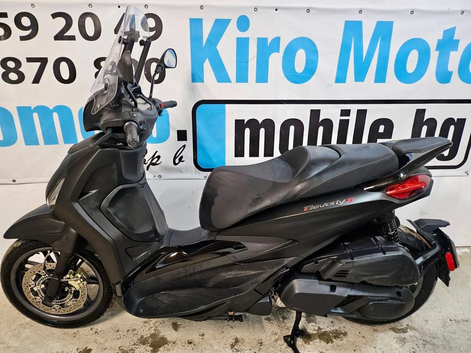 Piaggio Beverly 400i ABS DEEP BLACK - изображение 7