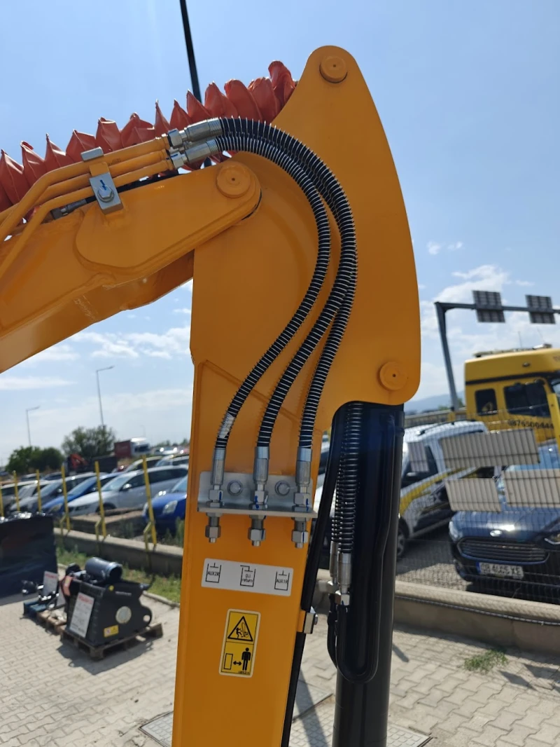 Багер Друга марка Lonking CDM6025, снимка 14 - Индустриална техника - 51217139