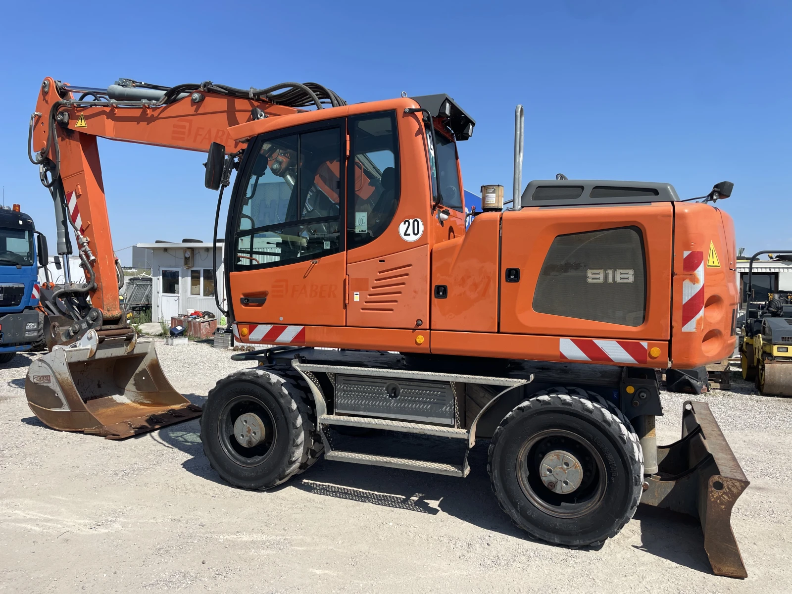 Багер Liebherr A 916 - изображение 3