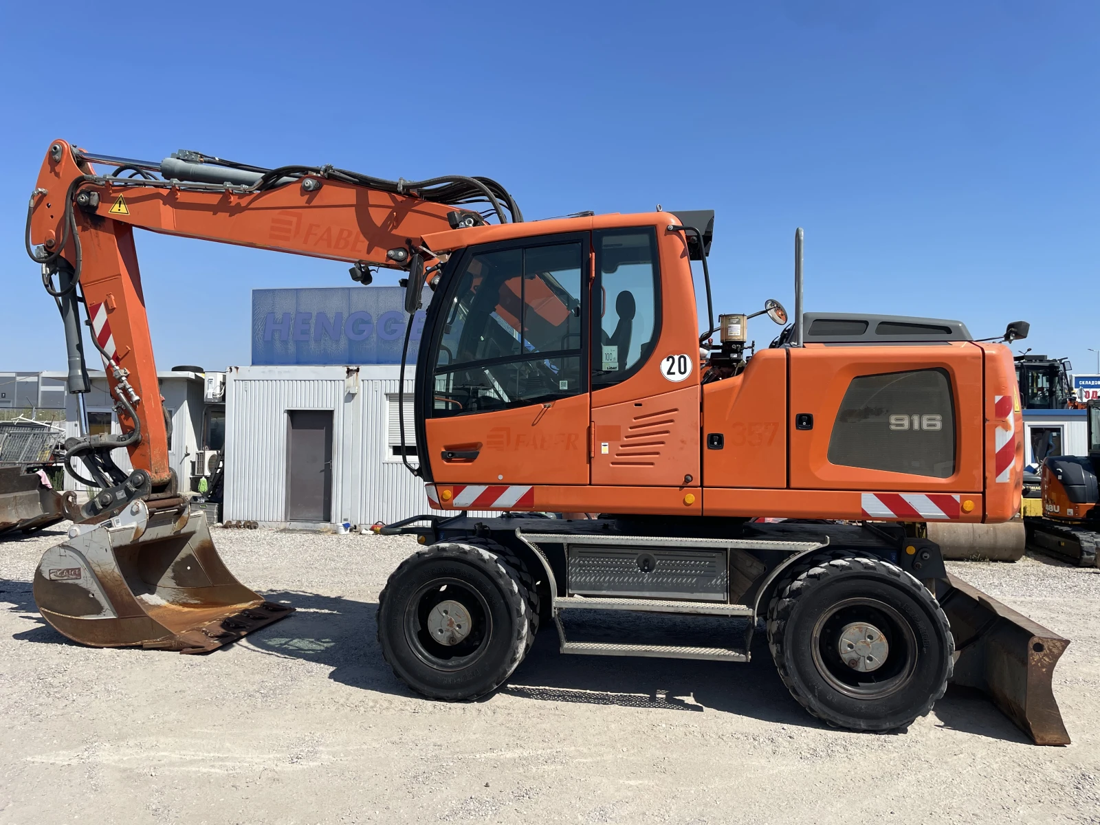 Багер Liebherr A 916 - изображение 2