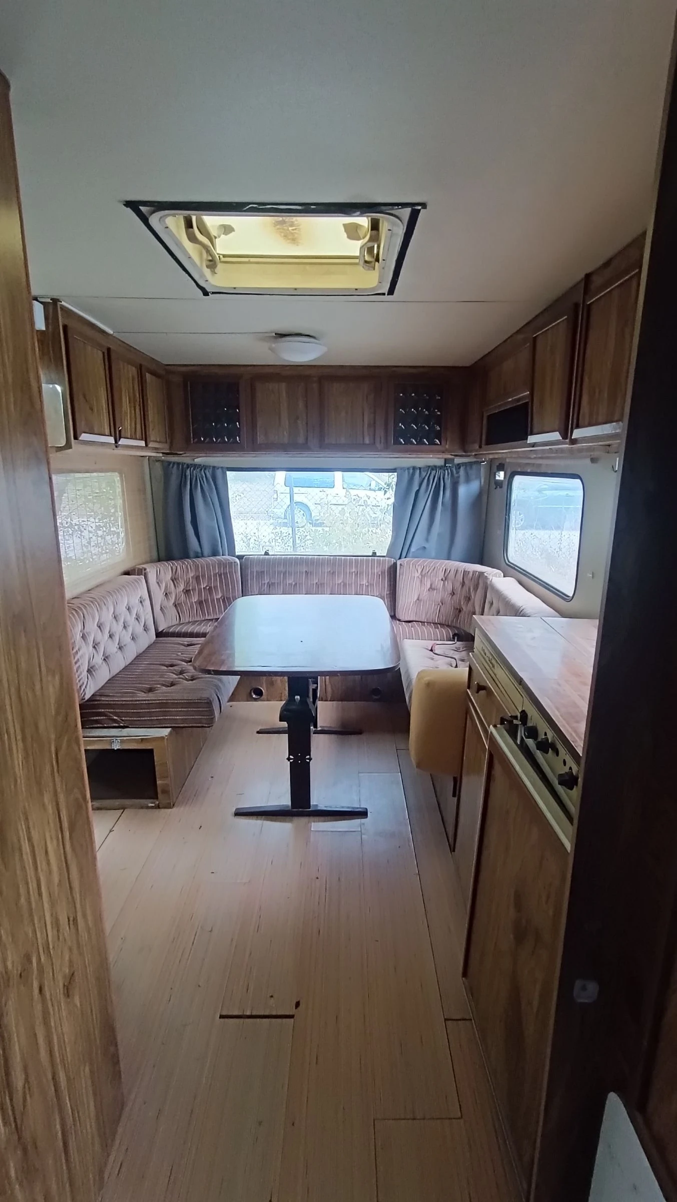 Каравана HYMER / ERIBA Taiga 580 - изображение 7