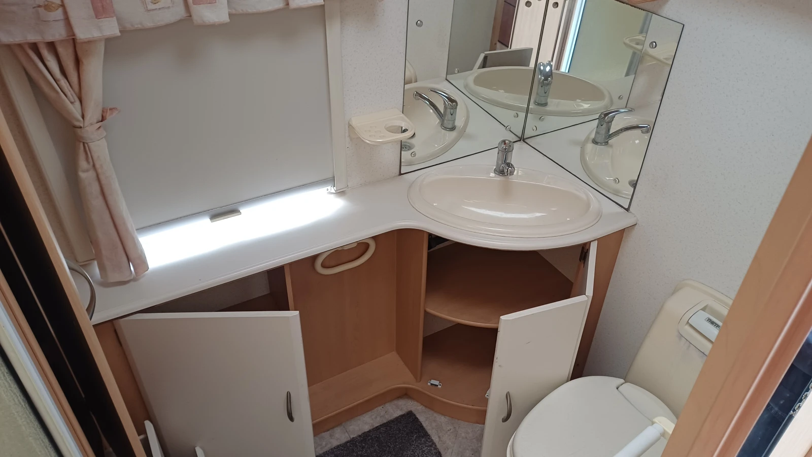  Coachmen ///  /TV | Mobile.bg   14