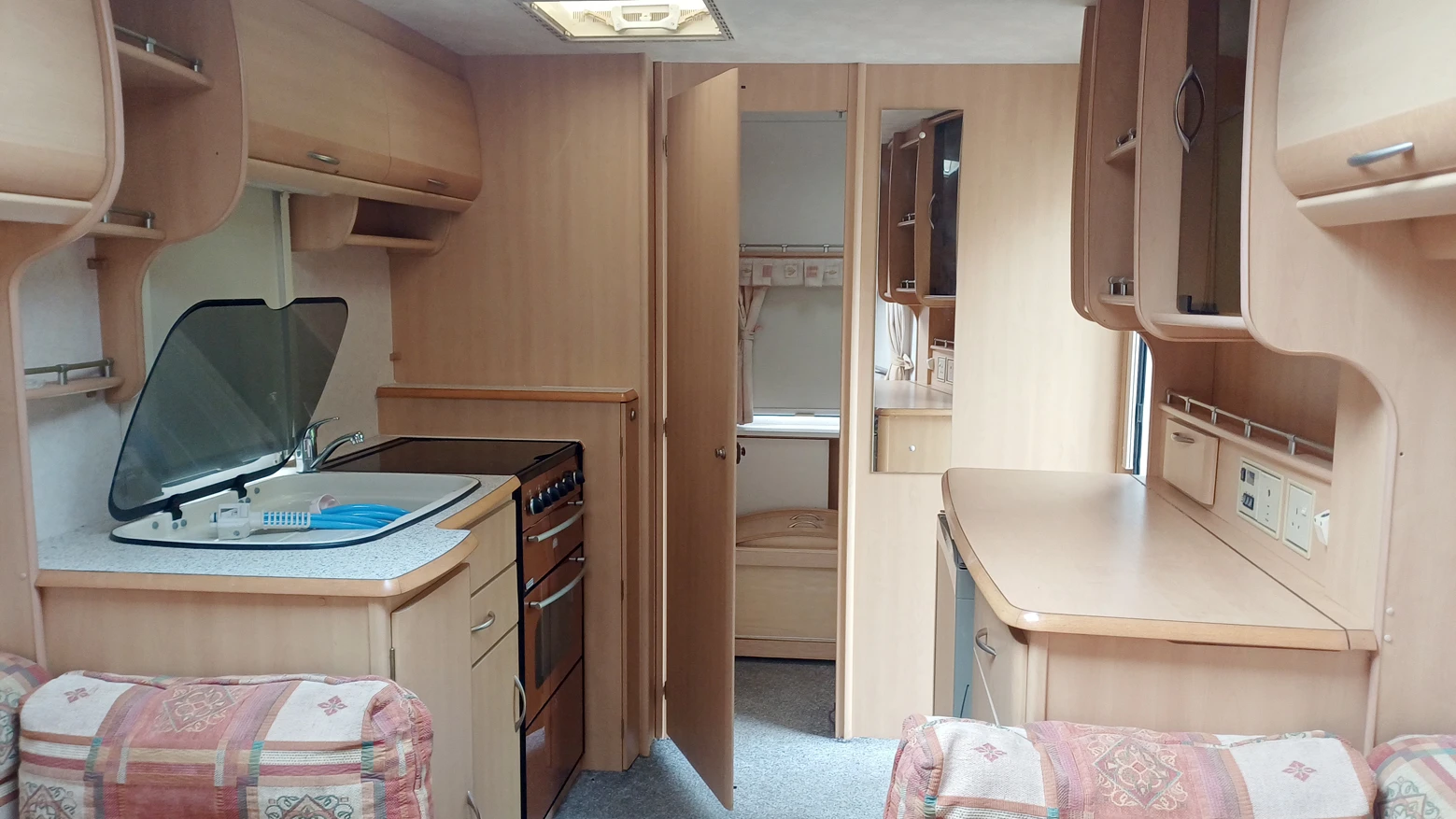  Coachmen ///  /TV | Mobile.bg   13