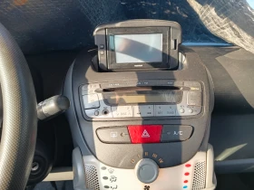 Toyota Aygo 1.0 й навиг., снимка 6