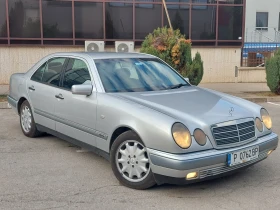 Mercedes-Benz E 250 2.5TDI * КЛИМАТРОНИК * РЕГИСТРИРАН * ИТАЛИЯ * , снимка 1