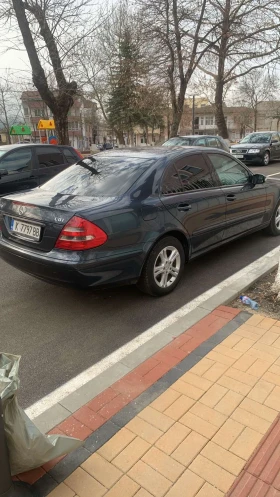  Mercedes-Benz E 270