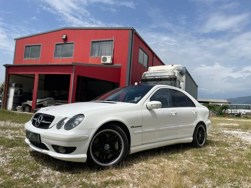 Mercedes-Benz C 32 AMG ГАРАЖЕН ОБСЛУЖЕН ОТ ДО, снимка 1 - Автомобили и джипове - 46037992