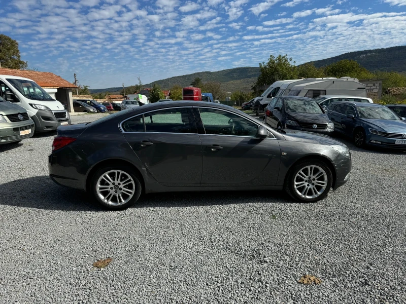 Opel Insignia, снимка 4 - Автомобили и джипове - 47595975