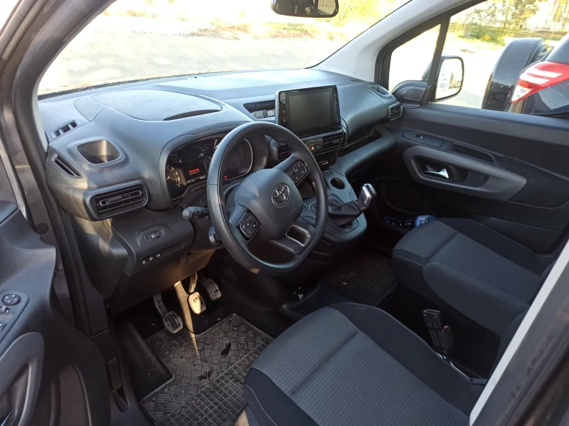 Toyota Proace City Ван, снимка 5 - Автомобили и джипове - 47596727