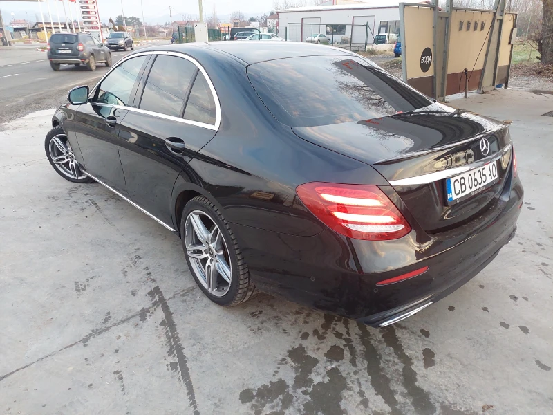 Mercedes-Benz E 220 UNIKAT, снимка 3 - Автомобили и джипове - 48340269