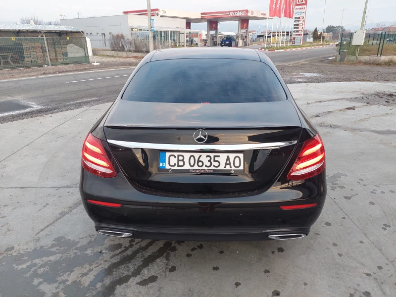 Mercedes-Benz E 220 UNIKAT, снимка 4 - Автомобили и джипове - 48340269