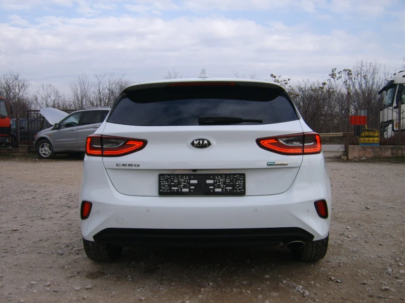 Kia Ceed 1, 6crdi automat hybrid, снимка 4 - Автомобили и джипове - 48814919