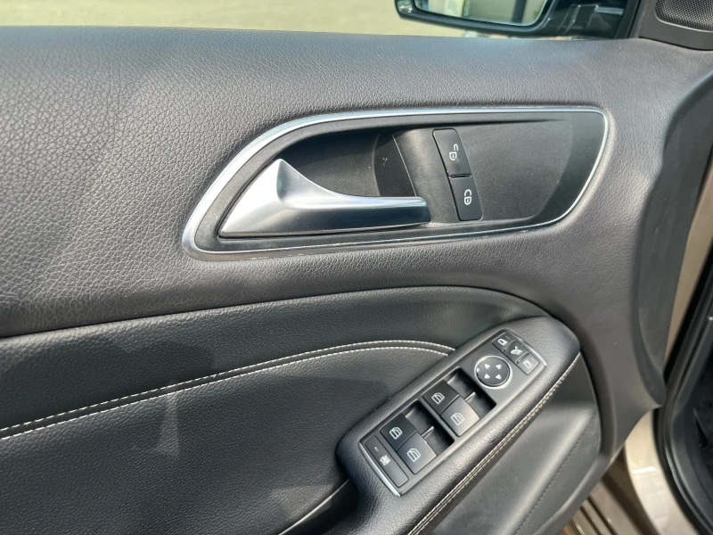 Mercedes-Benz B 200 AMG OPTIC PREMIUM , снимка 15 - Автомобили и джипове - 50305633