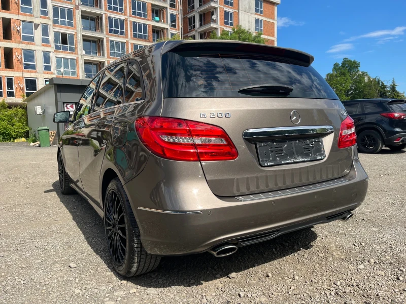 Mercedes-Benz B 200 AMG OPTIC PREMIUM , снимка 3 - Автомобили и джипове - 50305633