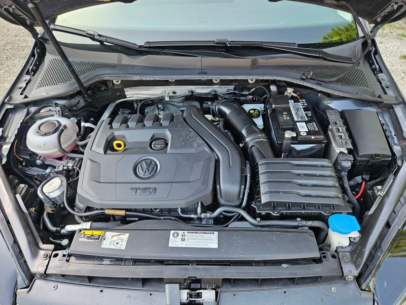VW Golf 1.5 TSI, снимка 17 - Автомобили и джипове - 51140389