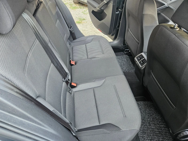 VW Golf 1.5 TSI, снимка 16 - Автомобили и джипове - 51140389