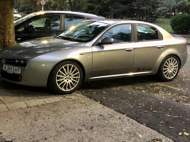 Alfa Romeo 159 1.9 JTDM 16v , снимка 2 - Автомобили и джипове - 52628781