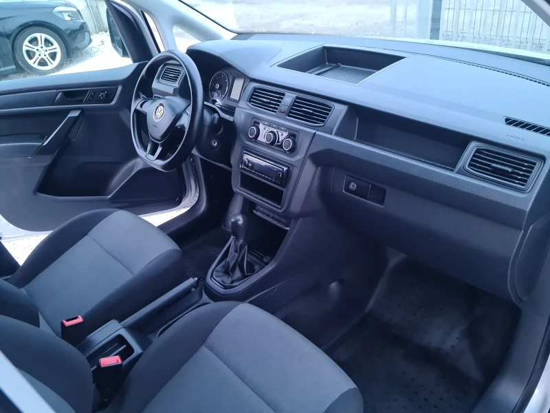 VW Caddy 2.0 TDI, снимка 10 - Автомобили и джипове - 52771840
