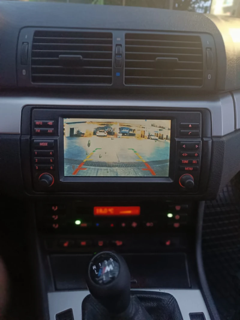 BMW 330 XI, снимка 10 - Автомобили и джипове - 52946810