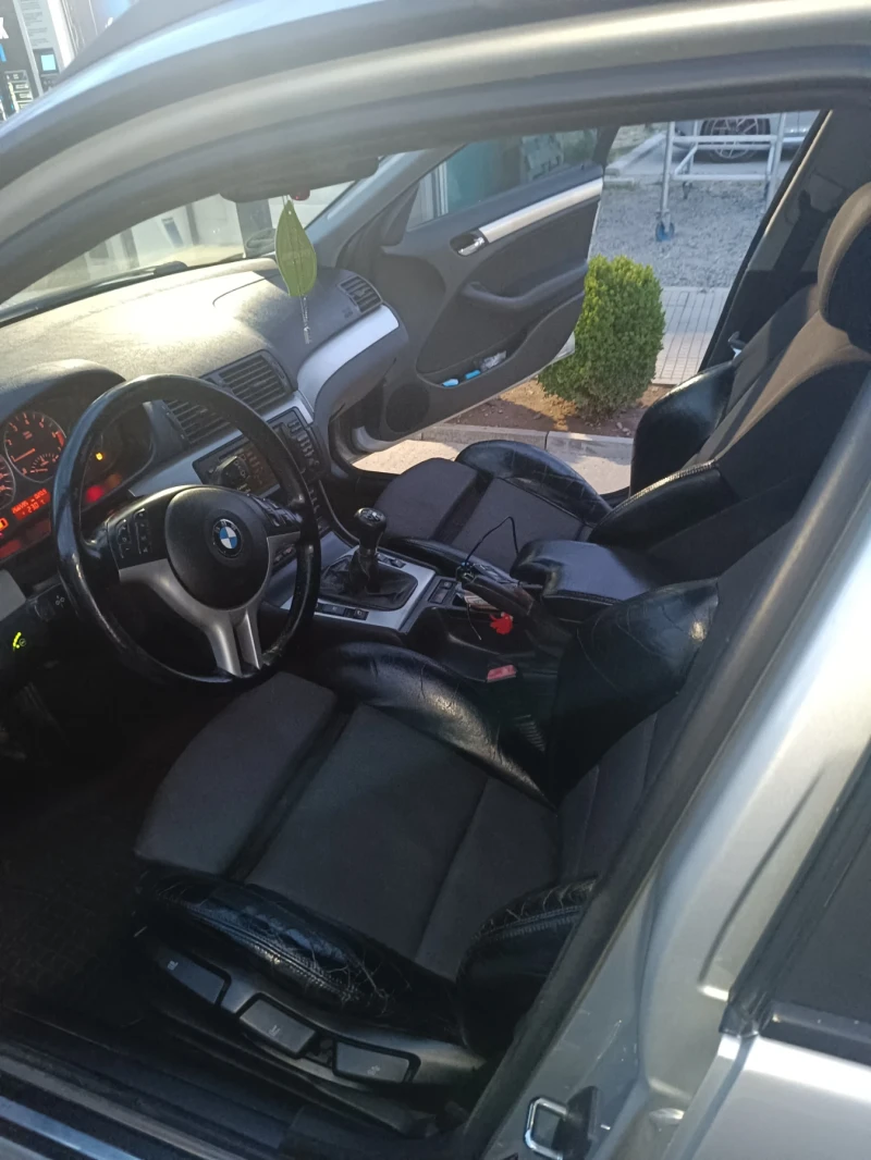 BMW 330 XI, снимка 11 - Автомобили и джипове - 52946810